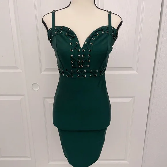 Fashion Nova | Dresses | Fashion Nova Bandage Dress More Of A Hunter Green  Dress Very Elegant | Poshmark